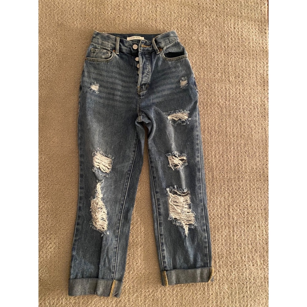 Barely worn Pac Sun jeans